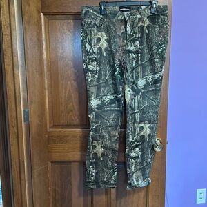 Mossy Oak size 12 camo jeans (women’s)